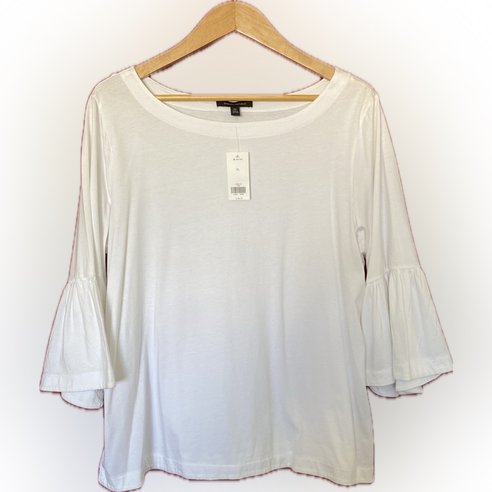 Banana Republic. NWT. XL White Boat Neck Top w/Balloon Sleeves.
